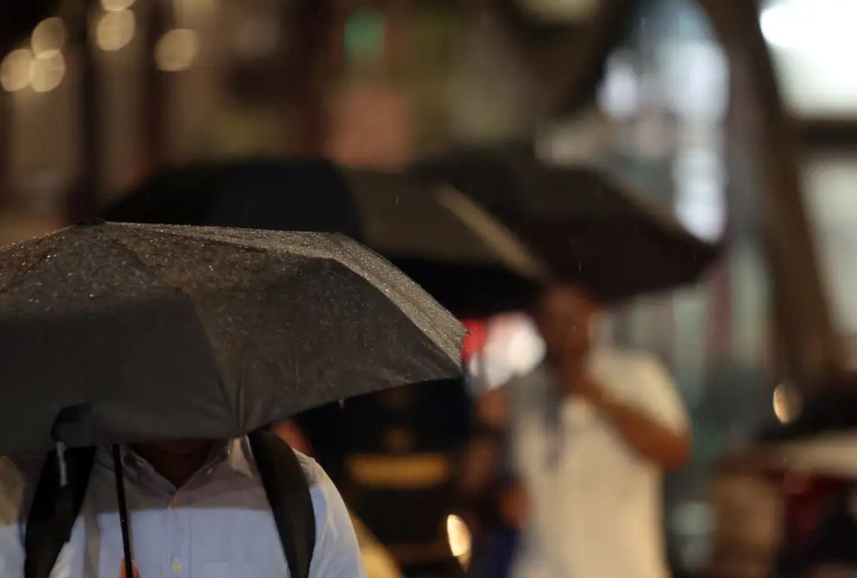 Inmet emite alerta de tempestade para 15 estados nesta sexta-feira