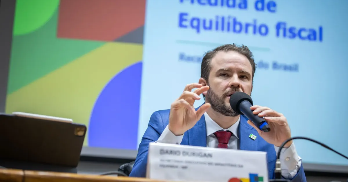 Governo estuda novas medidas para conter endividamento das famílias, diz Durigan