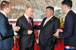 Kim Jong-un promete aprofundar laços com a Rússia em mensagem a Putin