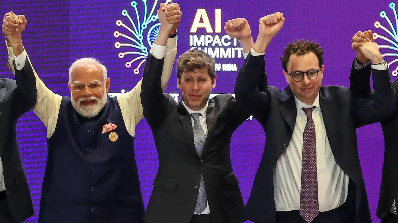 Anthropic, OpenAI e Musk defendem desacelerar avanço da inteligência artificial